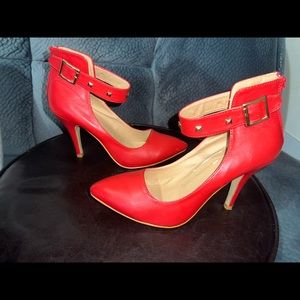 Leuven Alexander heels 7.5